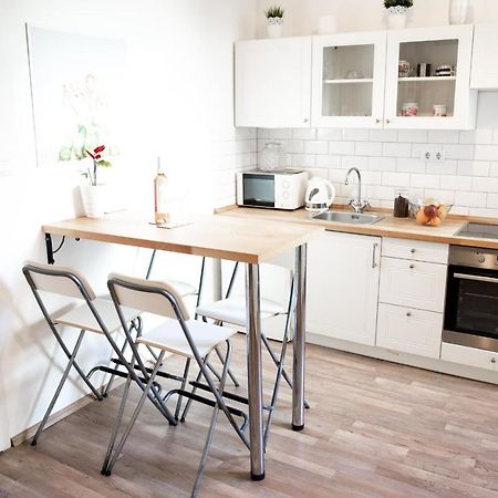 N28 Studio Apartment In Andrassy Boulevard. Budapest Eksteriør billede