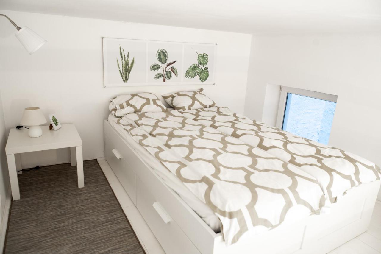 N28 Studio Apartment In Andrassy Boulevard. Budapest Eksteriør billede